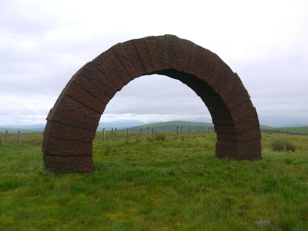 Striding Arch, Colt Hill