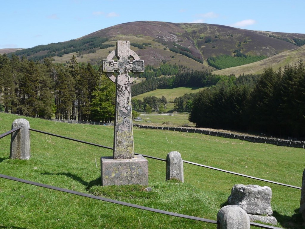 Celtic Cross at Kirkhope